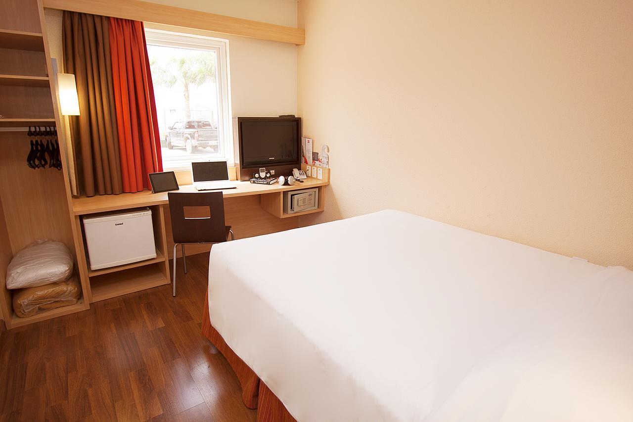 Ibis Curitiba Aeroporto Hotell São José dos Pinhais Exteriör bild